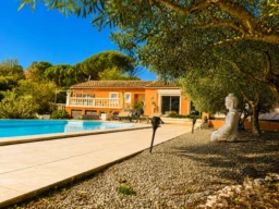 Villa 4 pièces avec piscine et vue exceptionnelle 1