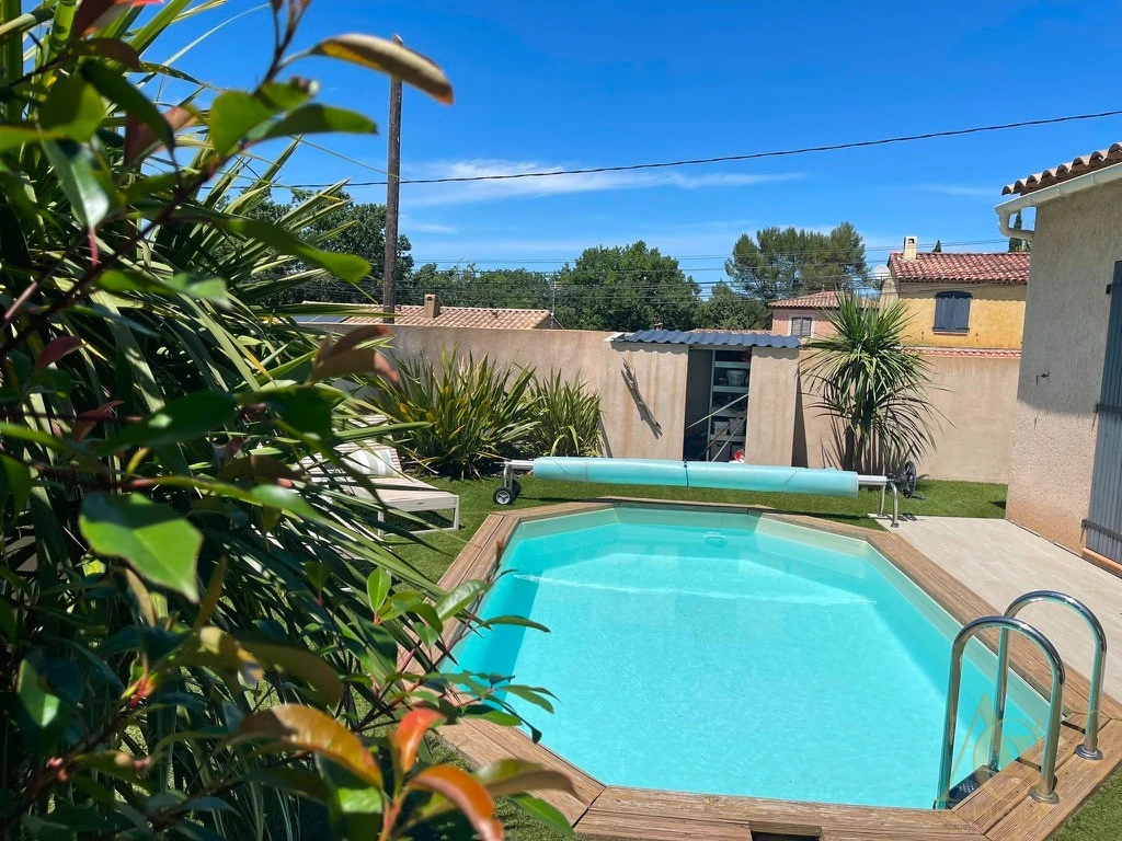 Superbe maison individuelle plain pied<br>avec piscine 8