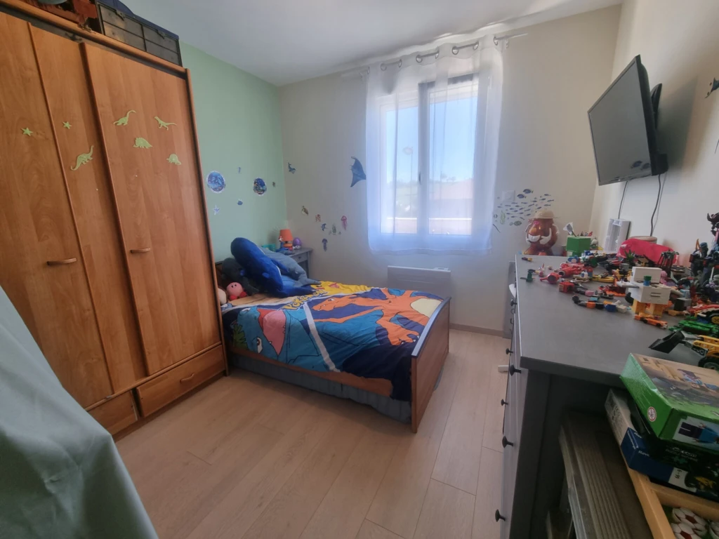 Photo 10
