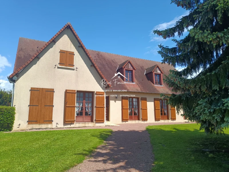 Pavillon sur sous sol complet avec grenier aménageable