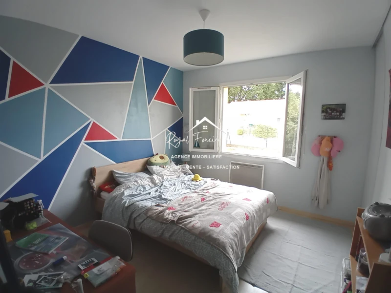 Chambre 2 avec placard