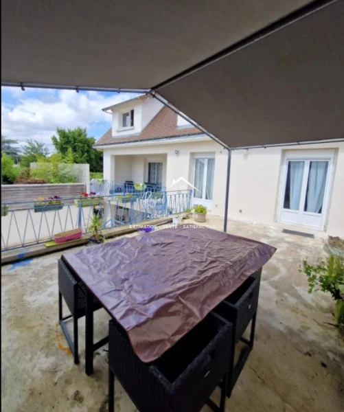 Terrasse avec accès à la terrasse