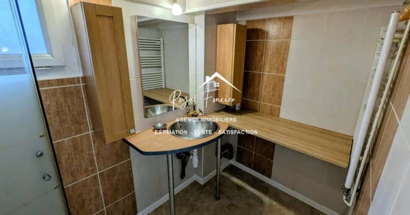Chambre 18m² avec rangement au sous-sol