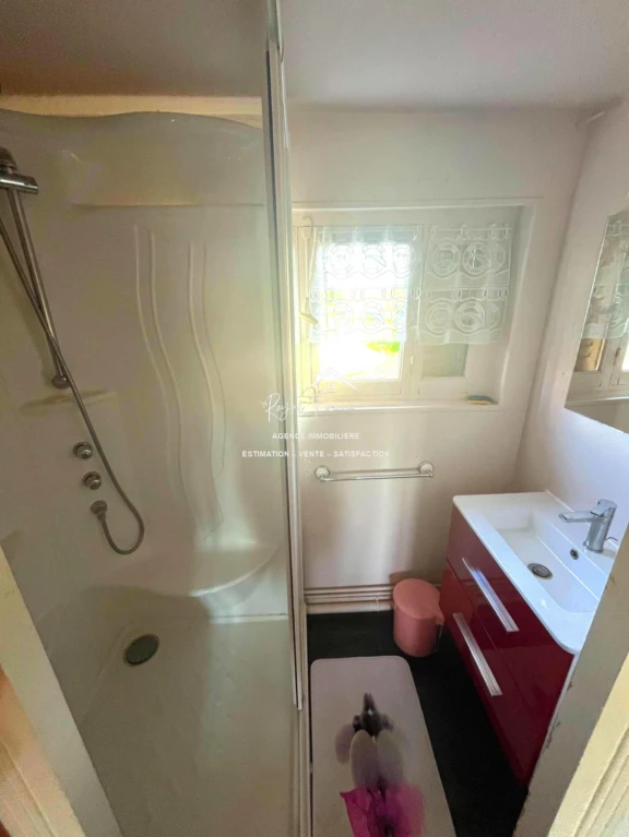 chambre avec salle d'eau