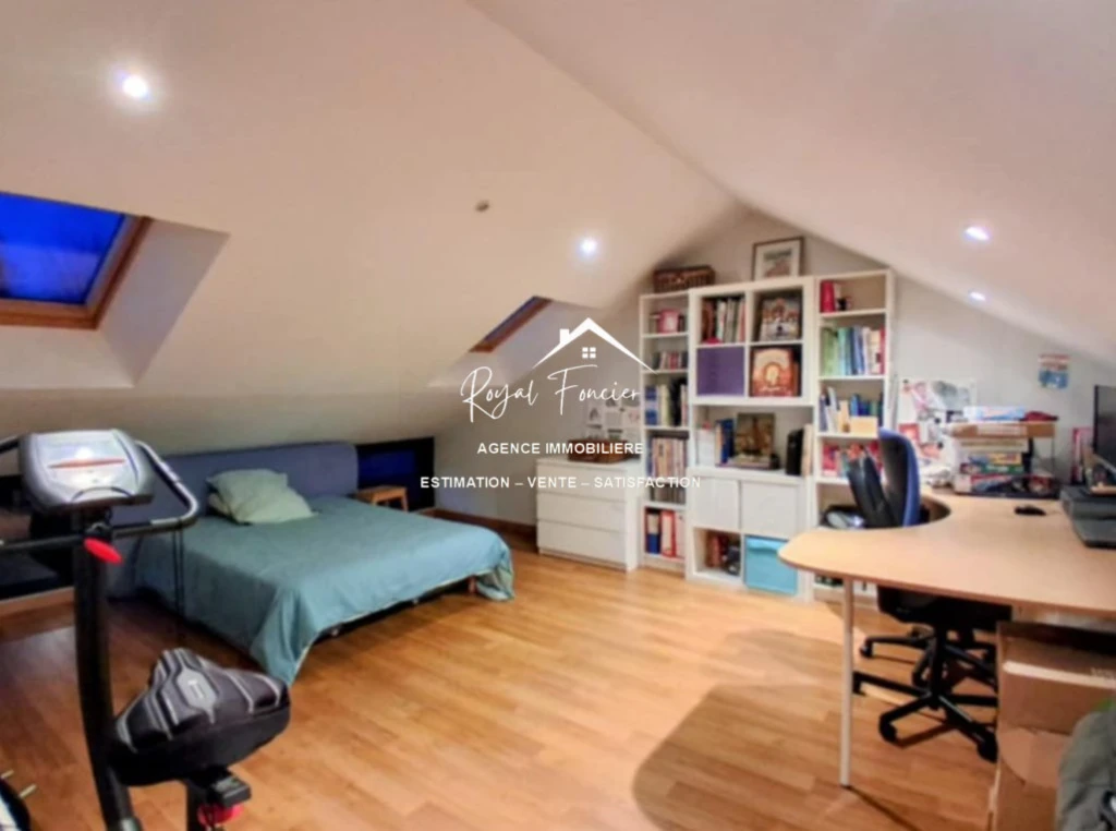 Bureau ou chambre 1er étage