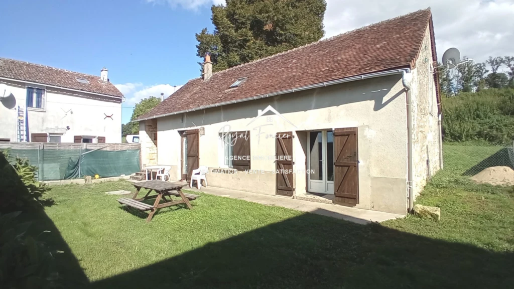 Ensemble immobilier : longère et maison d'habitation