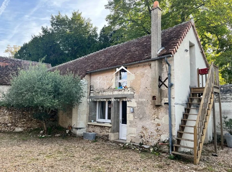 Petit maison face à la premiére