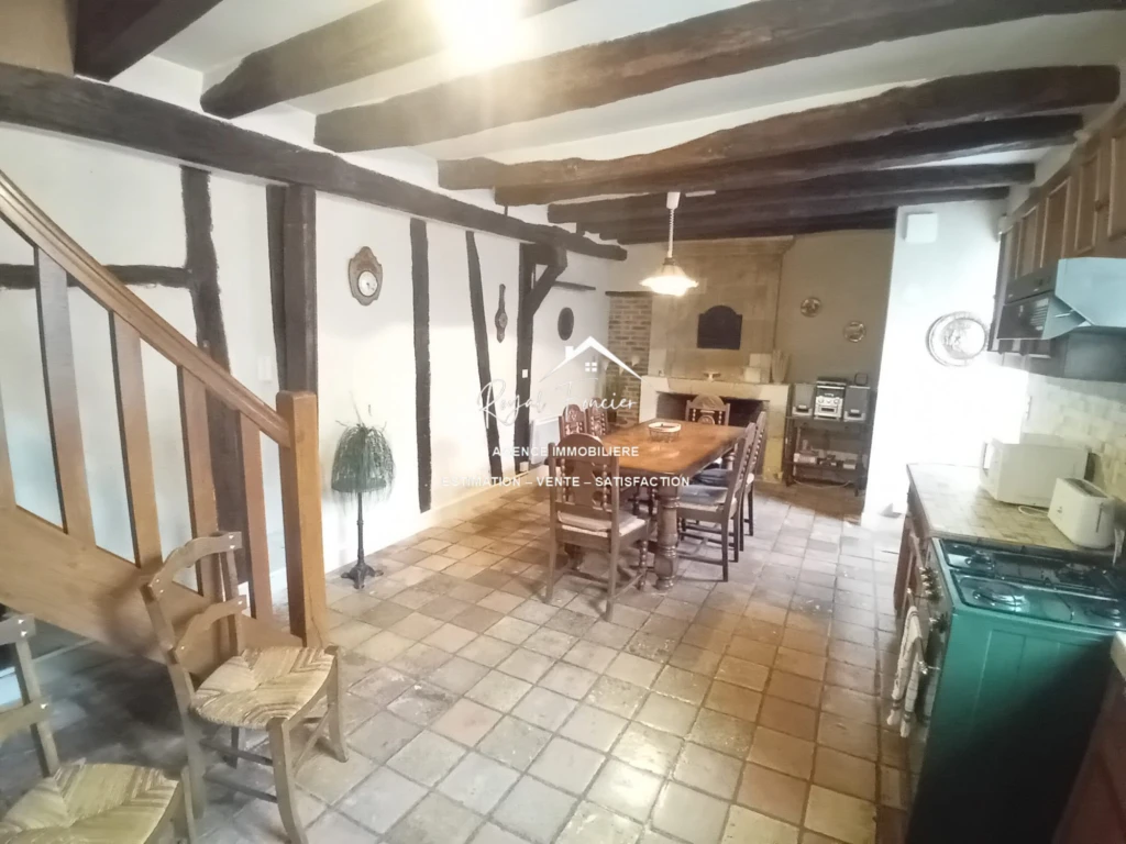 Espace de vie avec beaucoup de charme