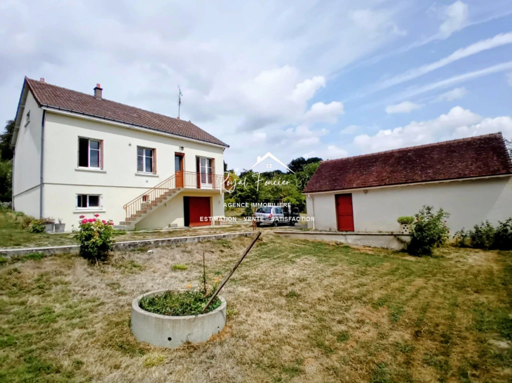 Pavillon indépendant de 118 m2 sur sous sol complet, avec un garage indépendant