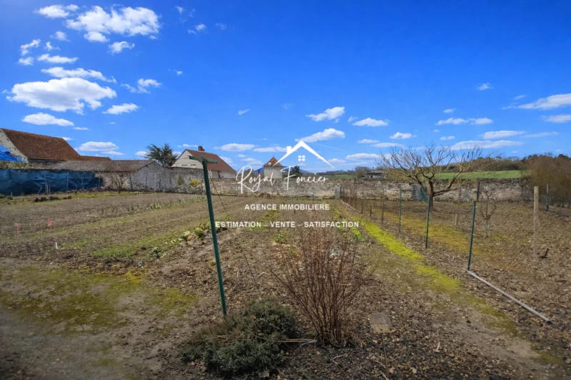 Hangar de 100 m2 + Truffiere + Verger