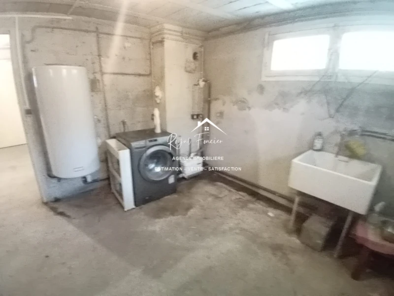 Maison indivduelle sur sous sol vue arrière