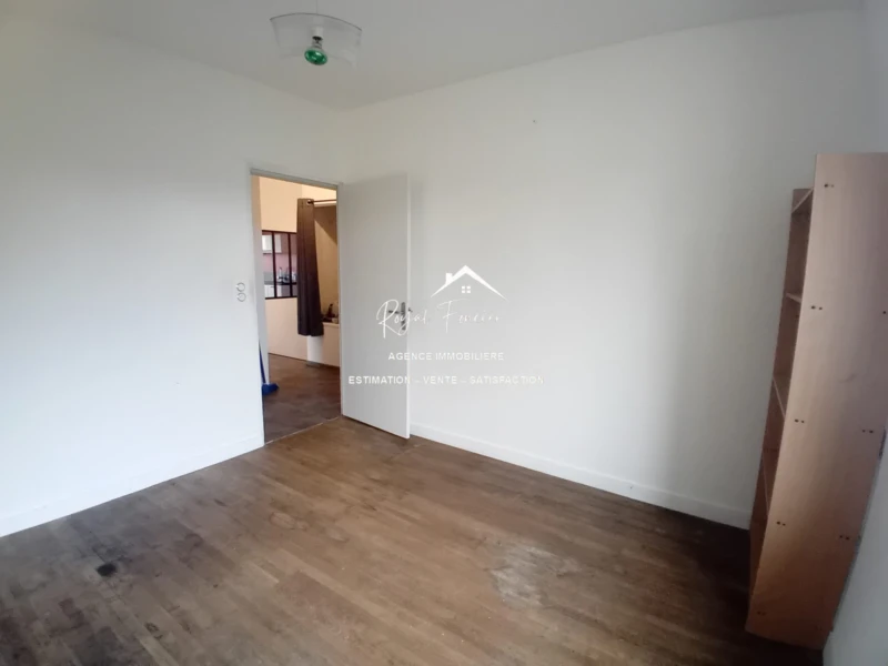 Au sous sol complet : Chambre 3 de 14 m2