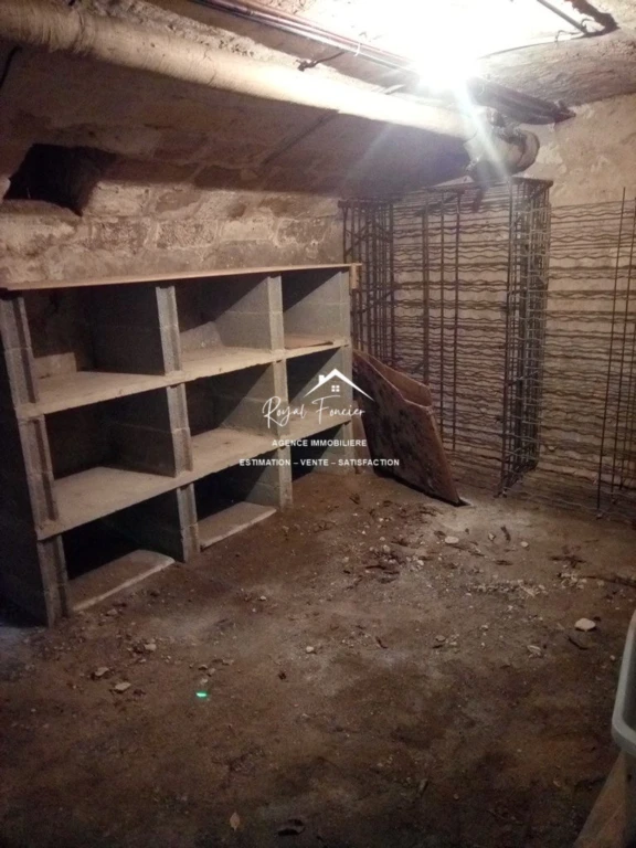 Deuxième cave (avec local commercial)