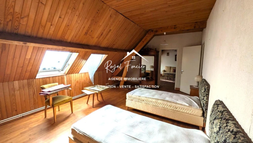 Chambre 5 avec dressing à créer 1er étage