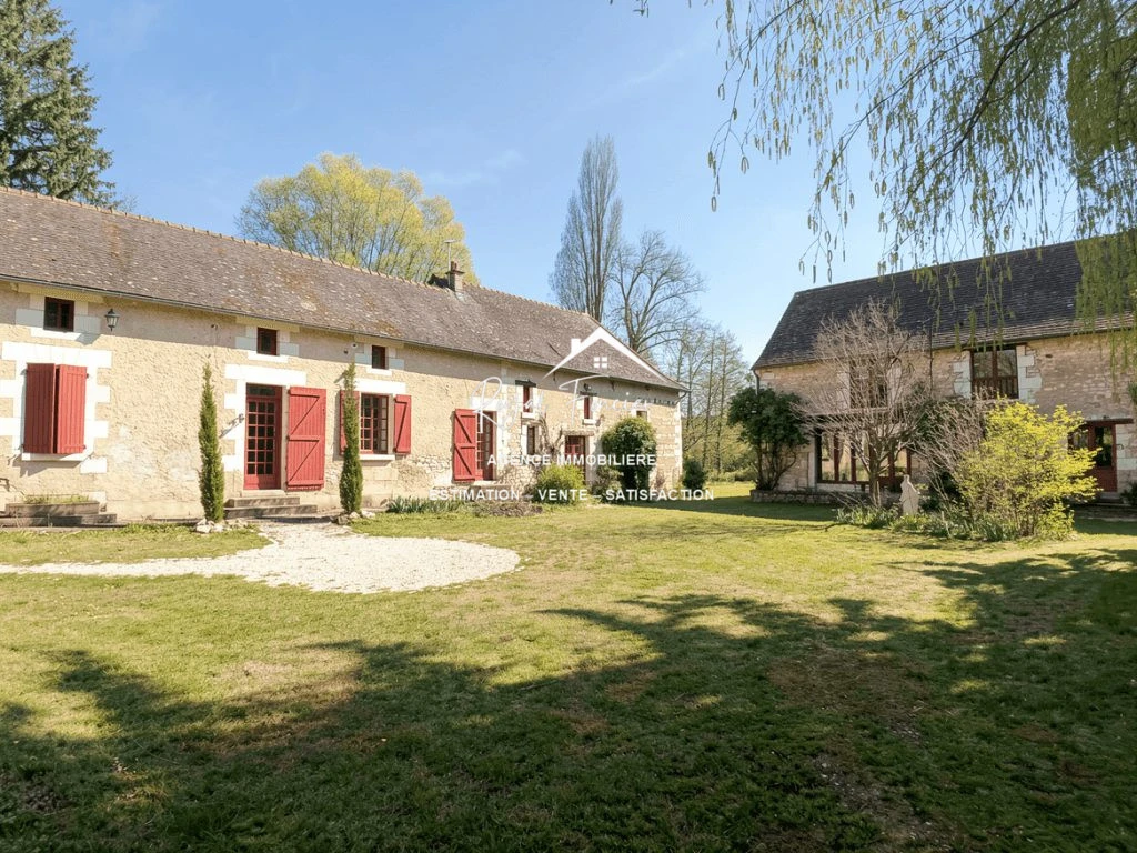 Ancien moulin restauré avec 2 habitations