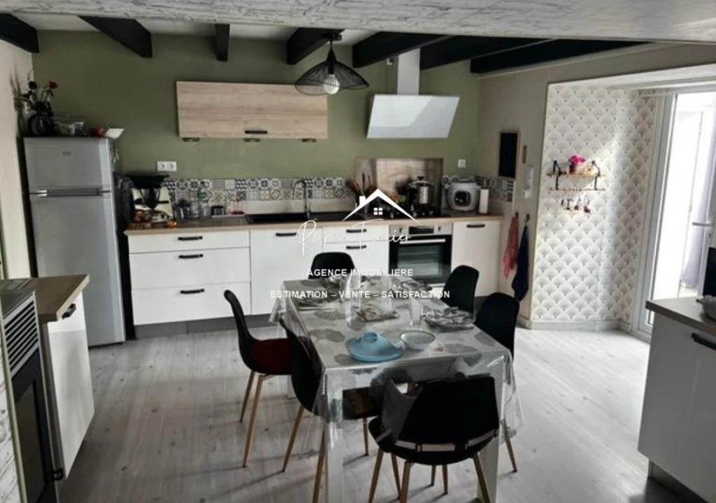Cuisine ouverte sur séjour