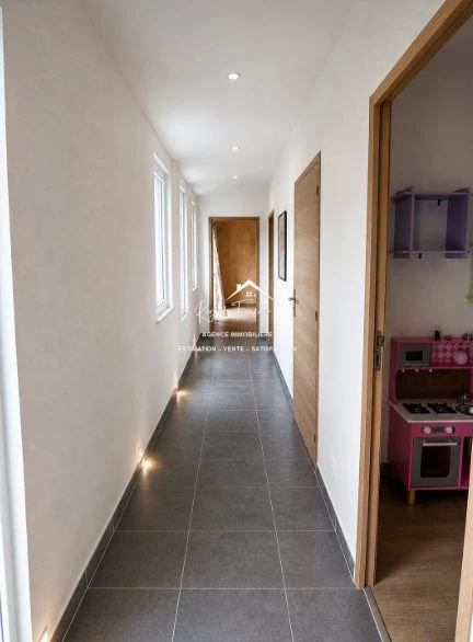Couloir désevant les chambres