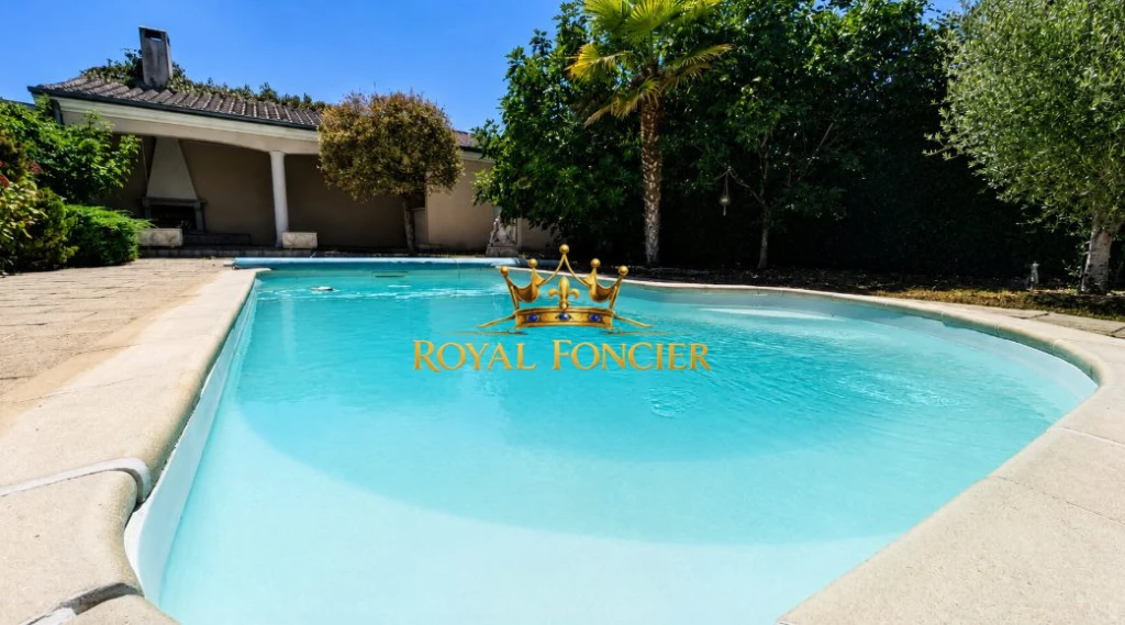 Piscine sans vis à vis