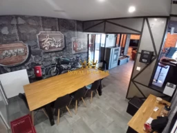 Belle pièce de vie de 60 m2 ouverte sur espace cuisine