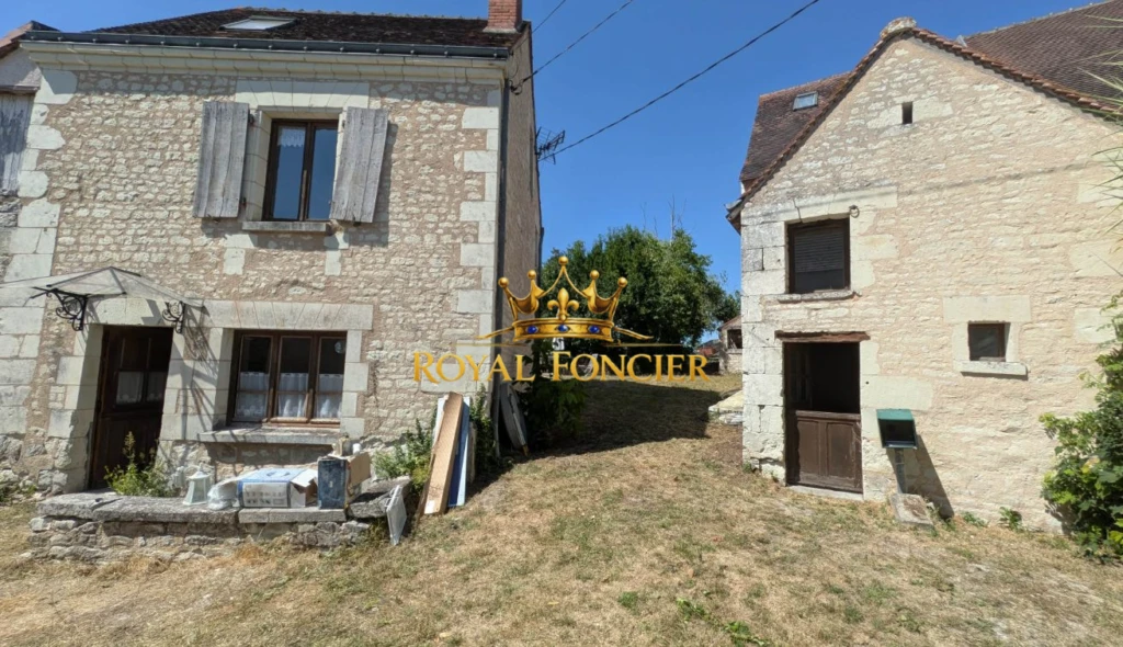 Maison ancienne avec dépendances