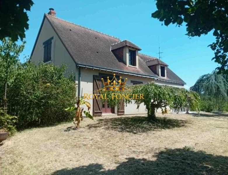 Jardin autour de la maison