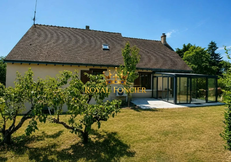 Façade de la maison avant