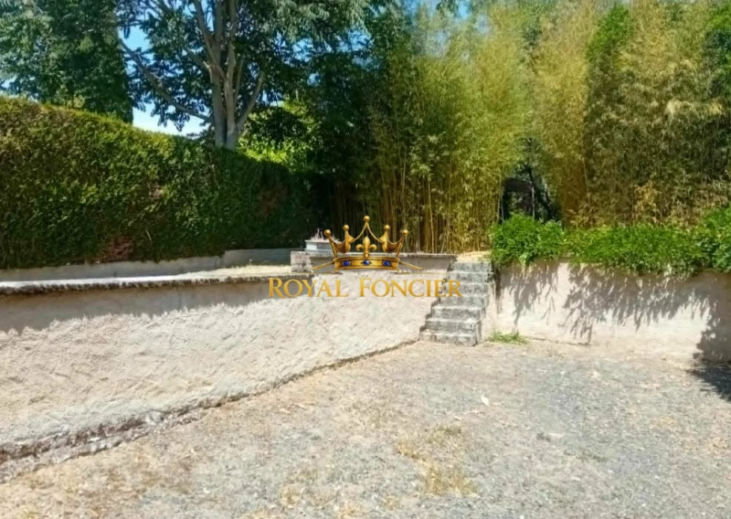 vue arrière de la maison