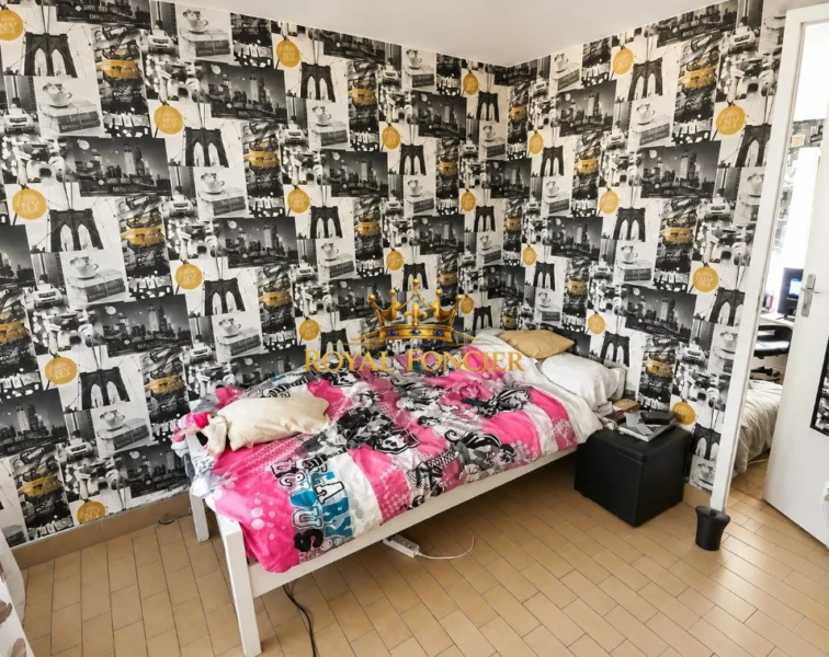 Chambre 1 RDC (en enfilade)