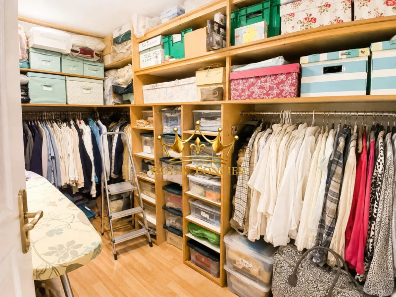 dressing (accès par chbr parentale)