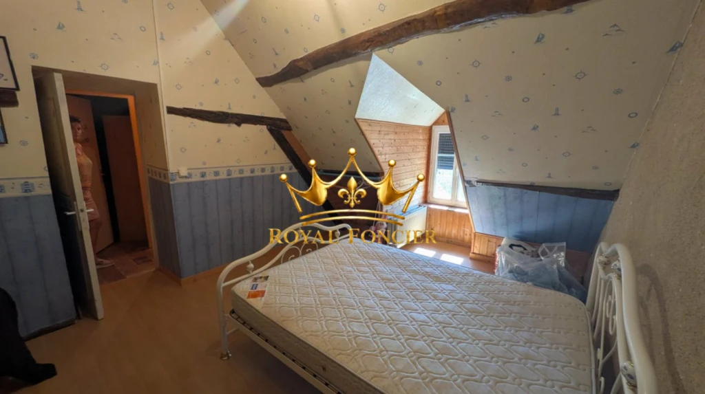 Maison 1 : chambre 6 au 1er étage