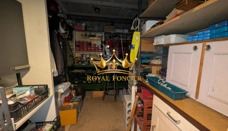 Garage avec atelier