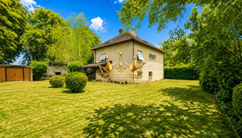 Jardin avec garage non attenant