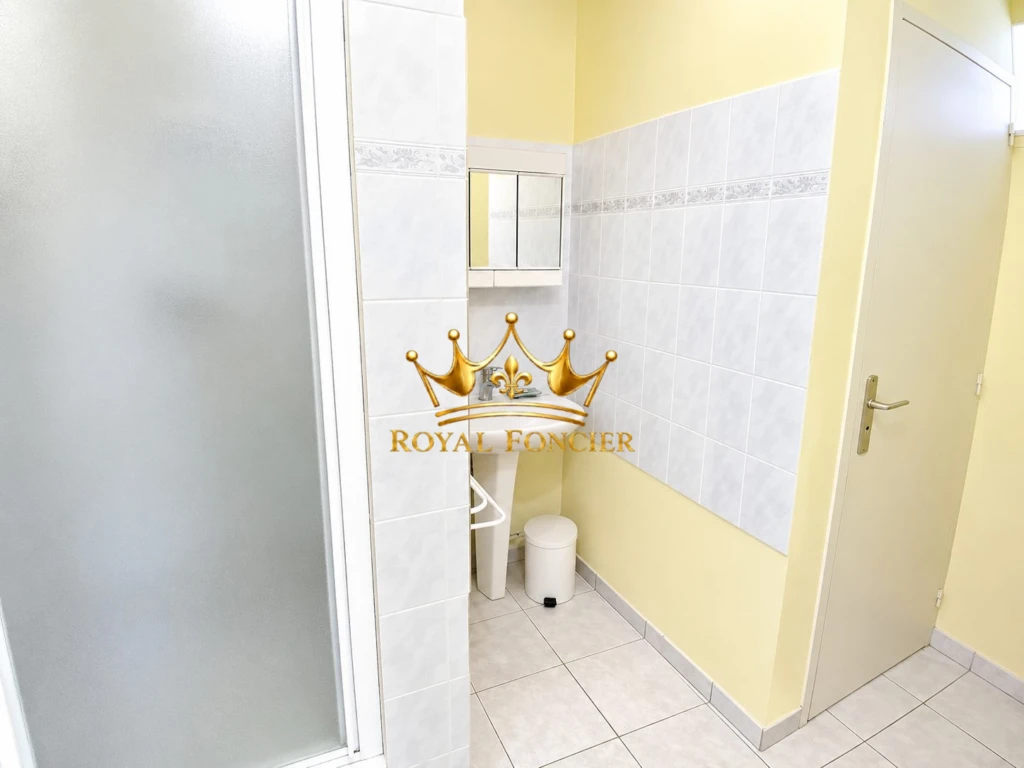 Salle d eau avec WC