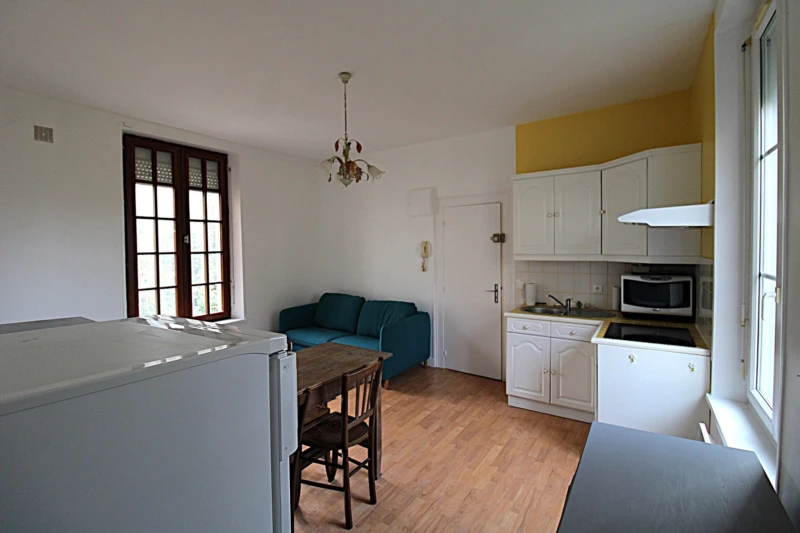 Photo 8
