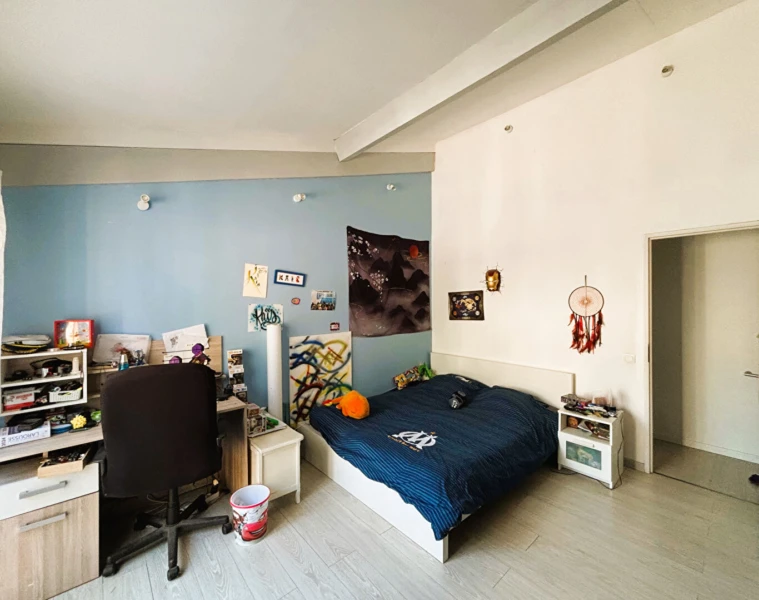 Photo 6