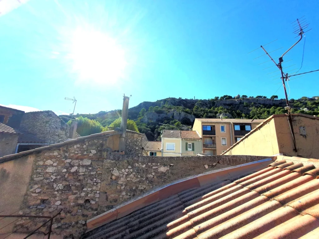 Vue sur la colline st Jacques