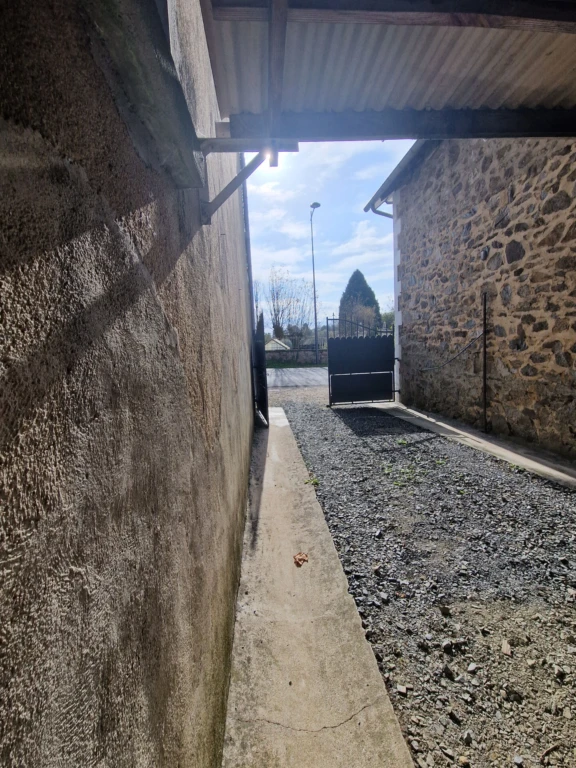 Photo 28