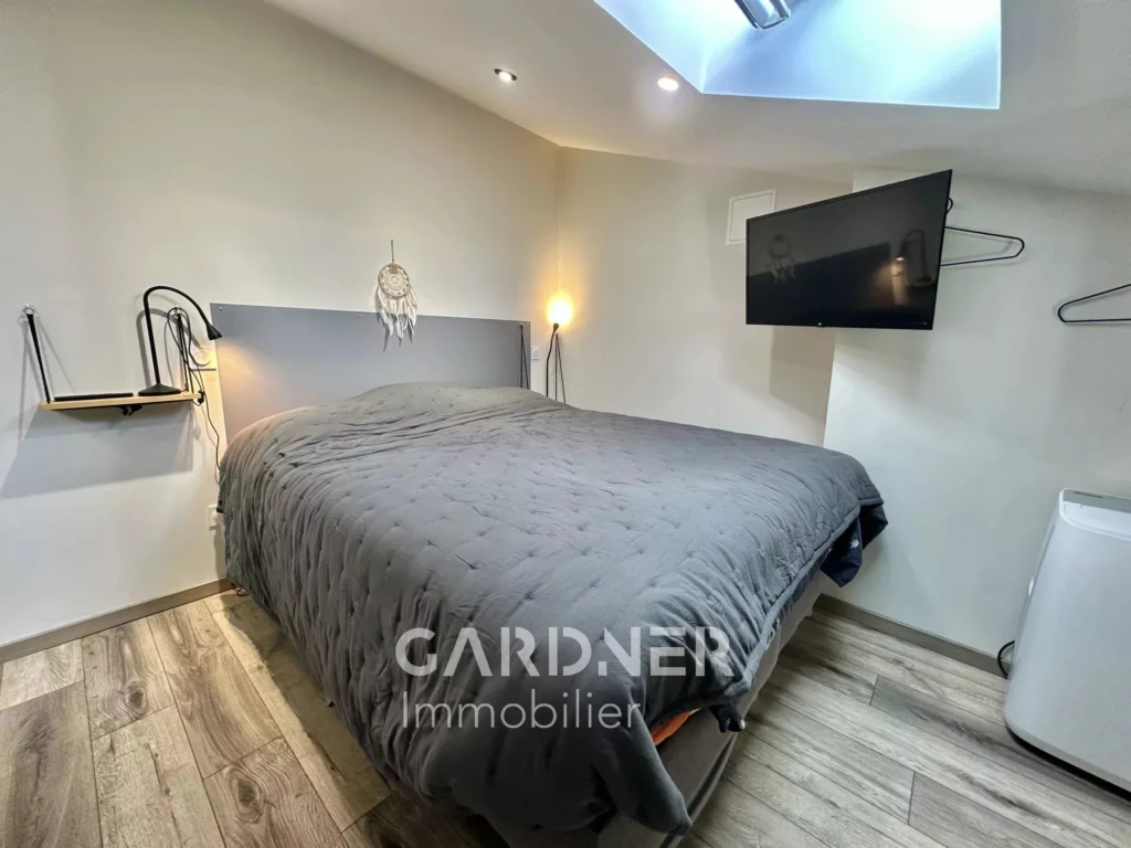Appartement à vendre Type 2 de 66m2 Loft mezzanine avec du cachet à La Ciotat - GARDNER IMMOBILIER