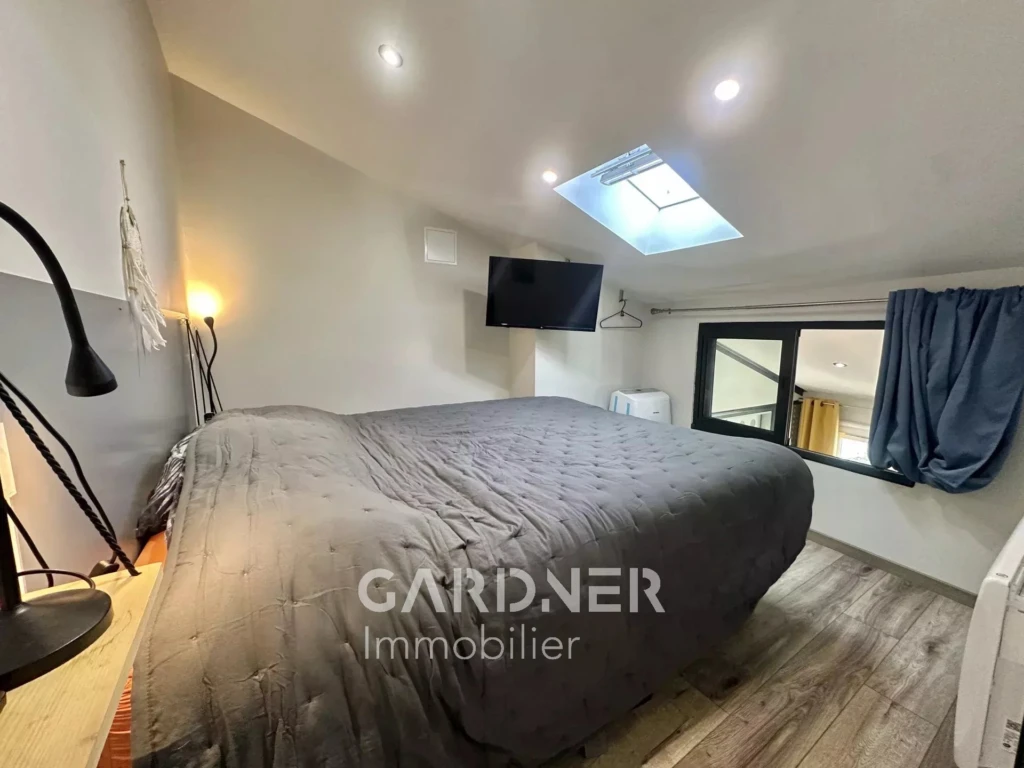 Appartement à vendre Type 2 de 66m2 Loft mezzanine avec du cachet à La Ciotat - GARDNER IMMOBILIER