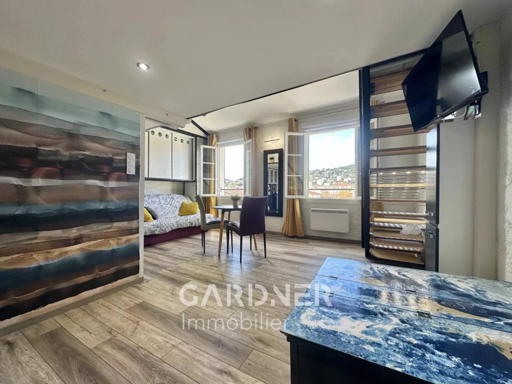 Appartement à vendre Type 2 de 66m2 Loft mezzanine avec du cachet à La Ciotat - GARDNER IMMOBILIER