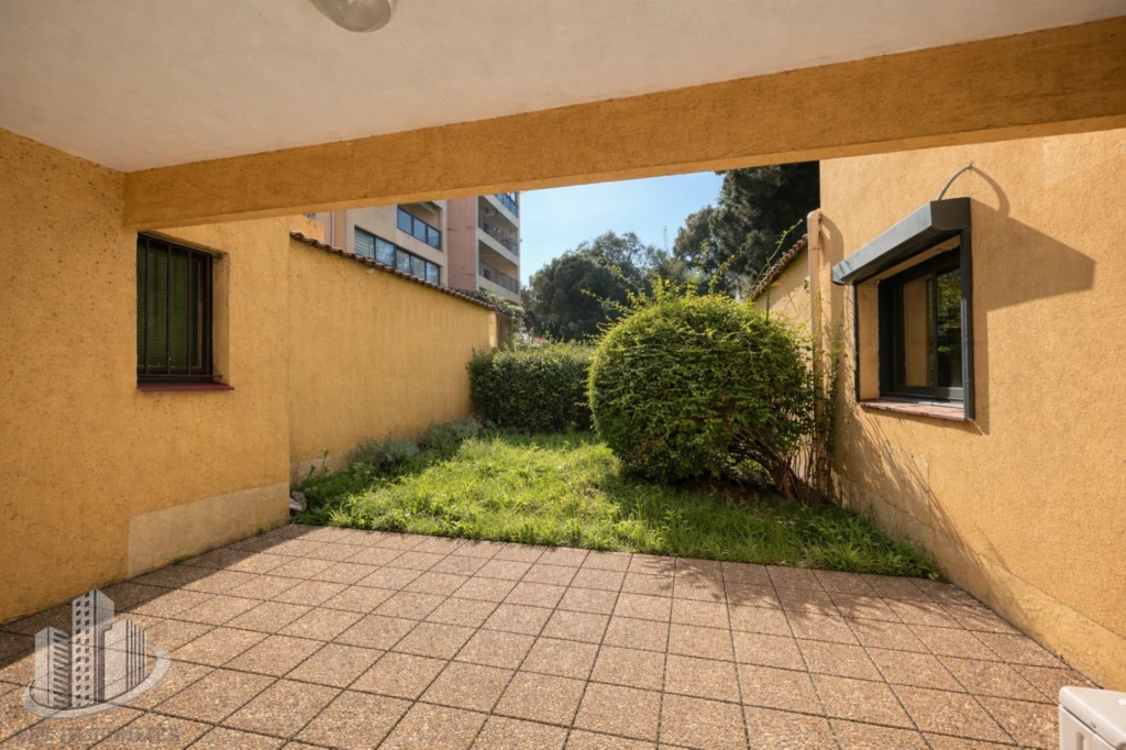 Bureaux à vendre Fréjus