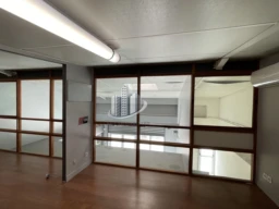 local commercial la garde