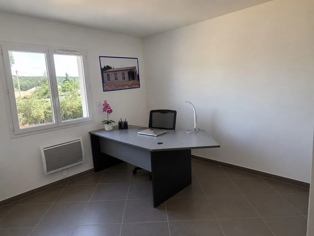 Photo 4