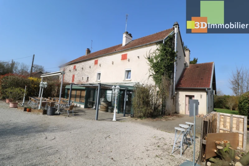 HABITATION CUISNE ET SALON
