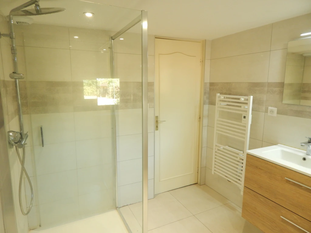 SALLE DE DOUCHE 5.90 M²