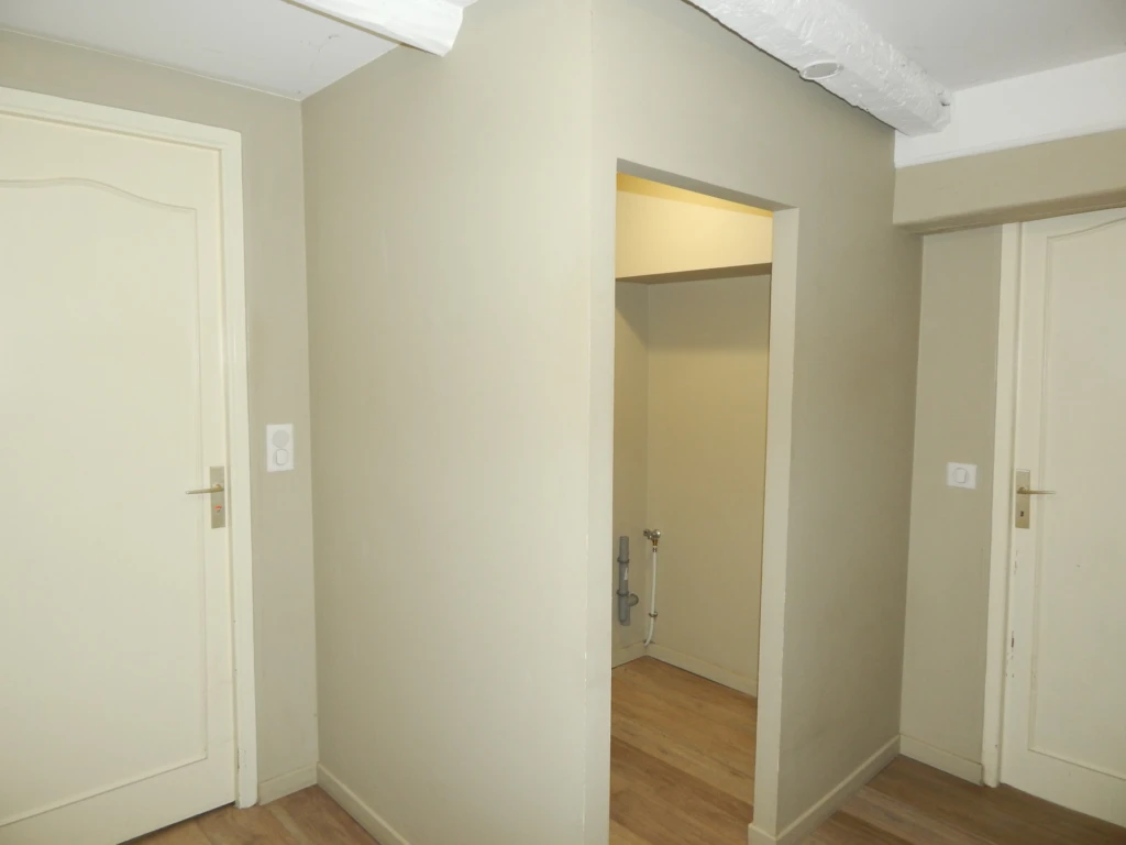 ESPACE BUANDERIE 2 M²