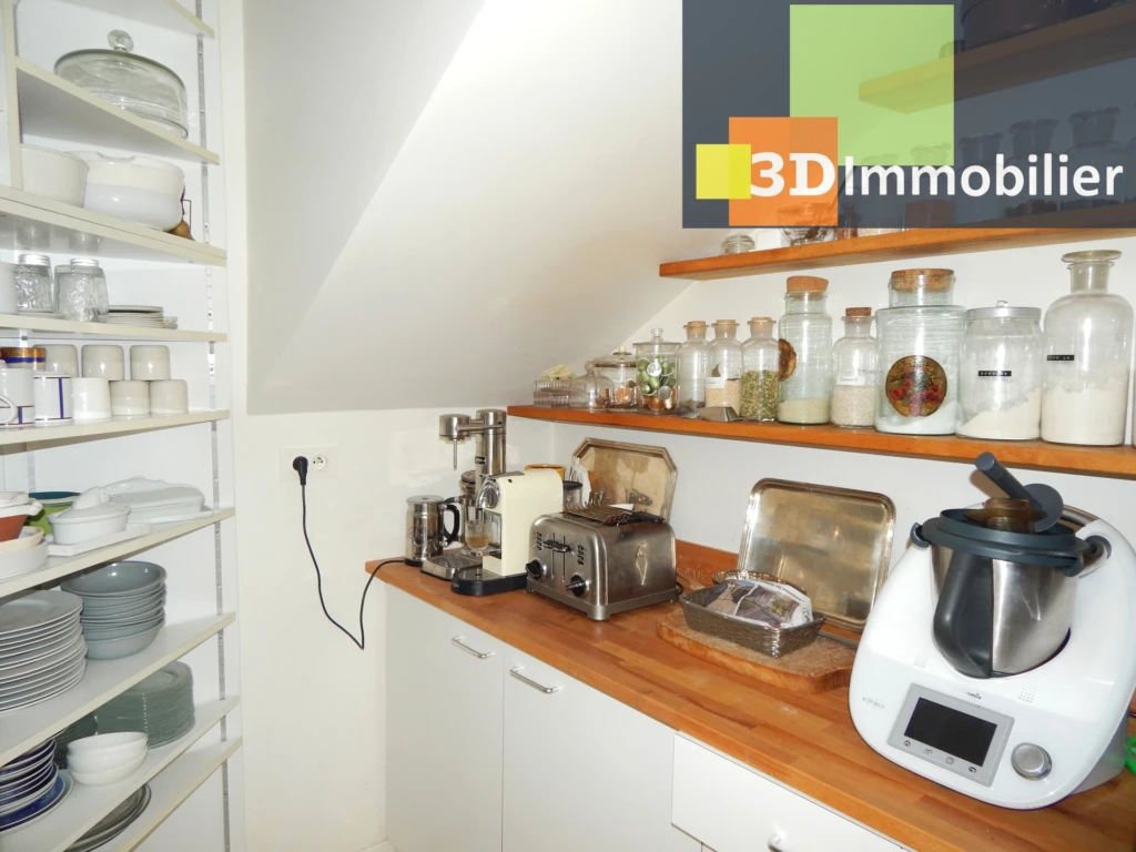 CUISINE ÉQUIPÉE 15 M²