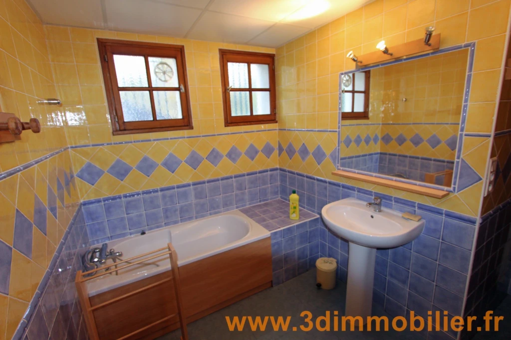 REZ-DE-CHAUSSEE : CHAMBRE 1