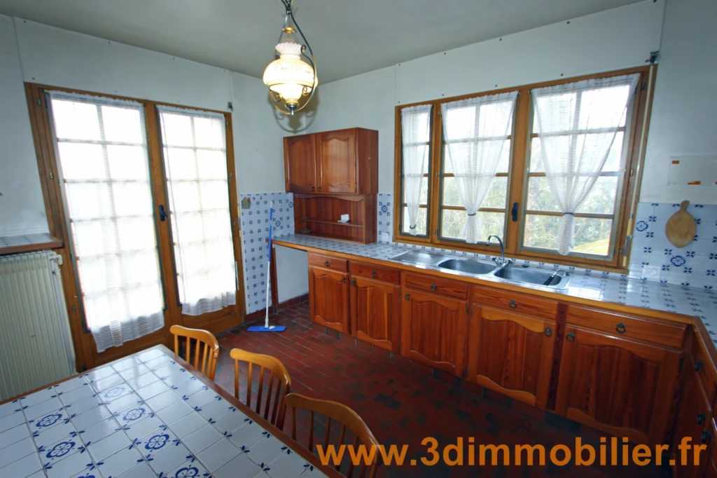 ETAGE 1 : CUISINE