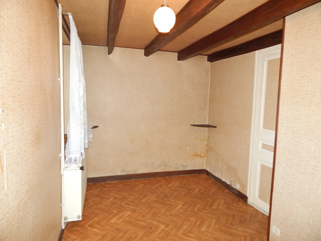 CHAMBRE 11 M²